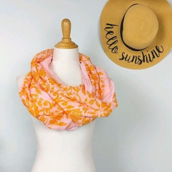 Infinity Scarf - Picture 1 of 7